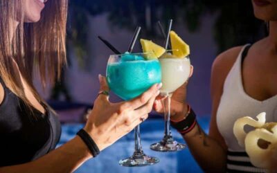 7 Coolest Bars in Panama City Beach